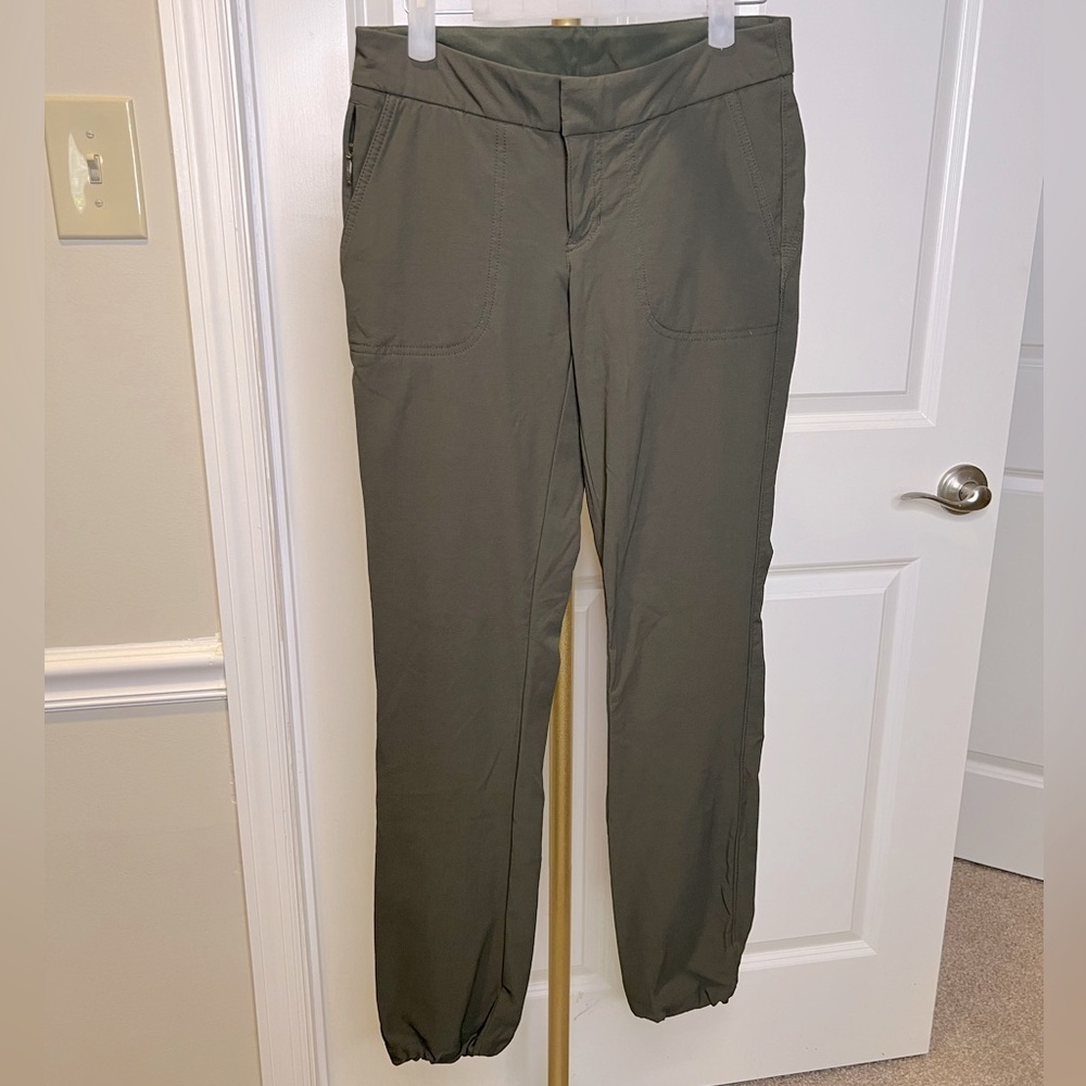 Athleta Forrest green wanderer hiking athletic pants - Picture 2 of 11